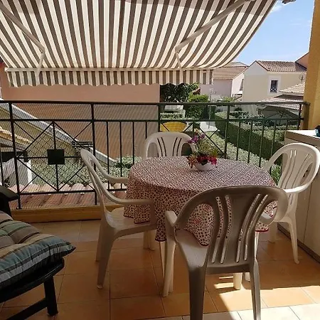 Lejlighed Appt 2 Pieces 28m2 + Loggia 7m2 Ref 4013 Le Castellas